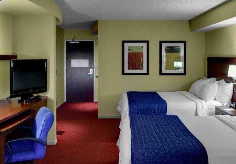 คอร์ตยาร์ด ฟาเยตต์วิลล์ Hotel เฟย์เอตต์วิลล์ ภายนอก รูปภาพ